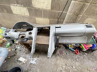 Панели, обшивки: Торпедо Mercedes-Benz Оригинал — 1