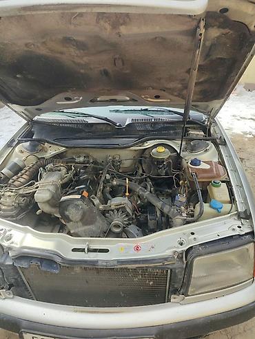 Audi: Audi 100: 1994 г., 2 л, Механика, Бензин, Седан — 8