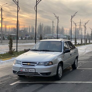 Daewoo: Daewoo Nexia: 2010 г., 1.6 л, Механика, Бензин, Седан