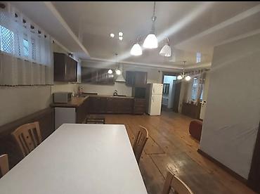 Долгосрочная аренда домов: 200 м², 6 комнат — 6