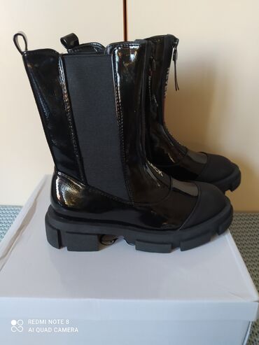 Gležnjače: Gležnjače na lalafo.rs — 3 Gležnjače: Gležnjače — 3