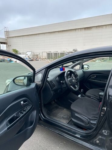 Avtomobil alışı: Avtomobil 2011 ci il buraxılışıdır, 2012 alış.Servis maşınıdır 2020 — 10