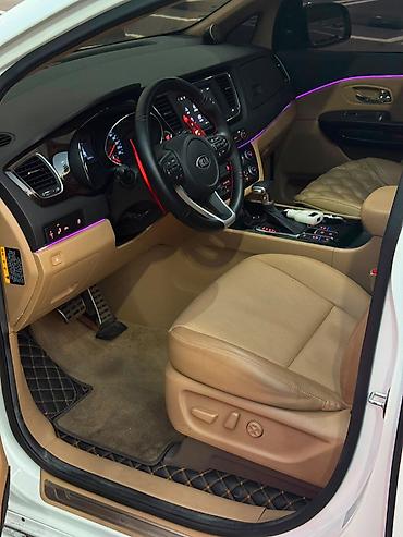 Kia: Kia Carnival: 2021 г., Минивэн — 6
