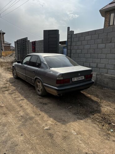 арзан машина мерс: BMW 525: 1991 г., 2.5 л, Механика, Бензин, Седан