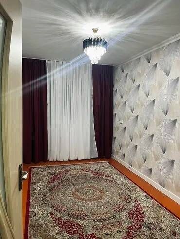 квартира на лень: 2 бөлмө, 43 кв. м, 104-серия, 4 кабат, Косметикалык ремонт