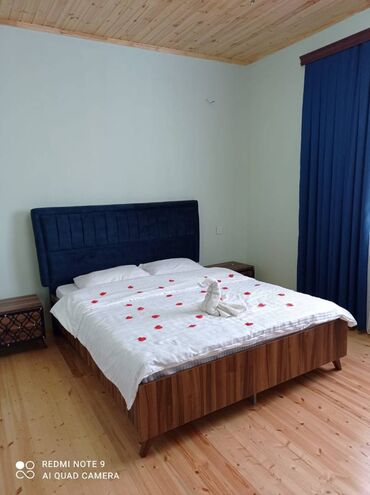 Günlük kirayə evlər: 400 kv. m, 6 otaqlı — 15