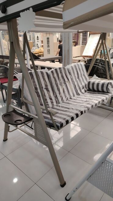 Yelləncəklər: Yeni, Divan-yelləncək, Zontikli, Metal — 15