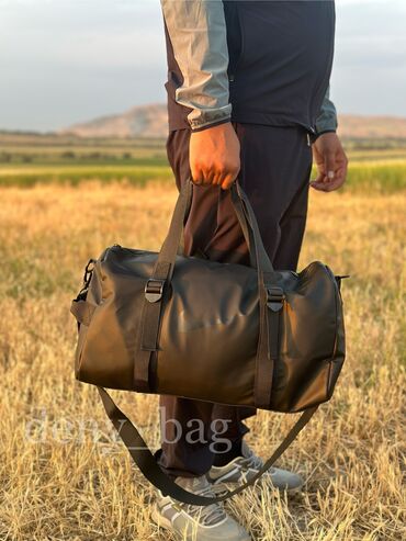 Спортивные сумки: СУМКИ И РЮКЗАКИ. Новые! 1500 сом. Качество отличное. Подходит и для — 4