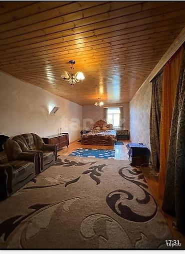 daş karxanası: 5 Sot torpaqla. 2 mertebe ev. masurta. 200. Metr məsafə var. yolu — 6
