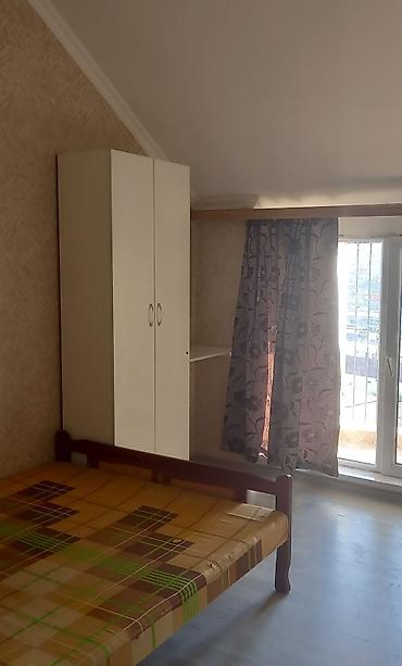 yasamalda ev: Masazirda.Kirayə verilir: 1 otaq hryet evi. mənzil (studiyalı qonaq — 3