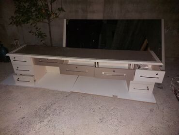 işlənmiş generator: Salon, tibbi mebel dəsti
