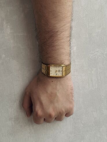 мужская часы: Швейцарские кварцевые часы Appella 215-1002 Тип механизма
