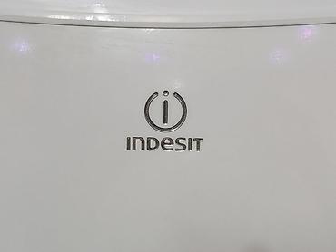 freezer: Холодильник Indesit, Б/у, Двухкамерный, No frost, 60 * 190 * 60 — 4