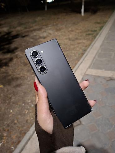 2 ci əl komputer: Samsung Galaxy Z Fold 5, 256 GB, rəng - Qara, Barmaq izi — 1