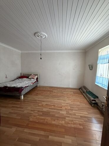 Həyət evləri və villaların satışı: 3 otaqlı, 81 kv. m, Orta təmir — 6