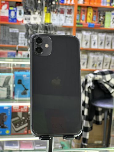 Apple iPhone: IPhone 11, Б/у, 64 ГБ, Черный, Защитное стекло, Чехол, В рассрочку, 86 %