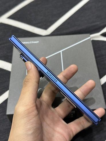 Samsung Galaxy Z Fold 7, 256 ГБ, цвет - Голубой, Беспроводная зарядка — 3