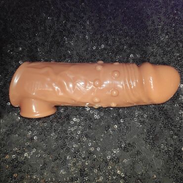 возбуждённый пенис: Насадка на пенис. Насадка на член, многоразовый презерватив, для
