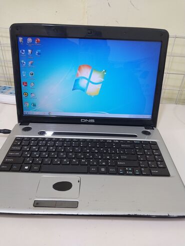 2 ci el laptop: Intel Pentium, 8 GB, 15.6 "