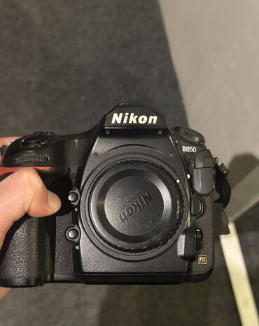 Fotokameralar: Nikon D 85080 min prabeq,iwlek veziyyetdedir,bawqa foto apparata