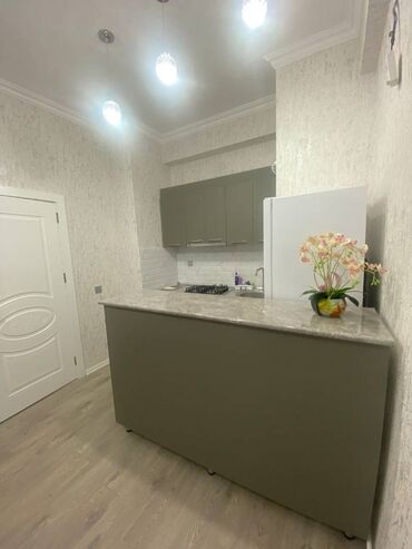 Uzunmüddətli kirayə mənzillər: Yeni Günəşli D massivində yerləşən, Yeni tikili Xəzər İnşaat 2 də, 2 — 2