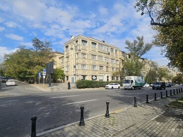 недвижимость в азербайджане: - Şəhərin Mərkəzində - Koala parkın yanı - Tibb Universitetinin yanı -