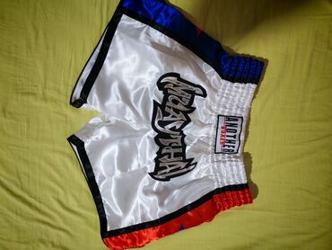 stripovi srbija: Muay Thai / Kickboxing šorts – Lagan, izdržljiv, funkcionalan Ovaj