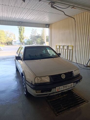дэу эсперо: Volkswagen Vento, седан, белый. Основные характеристики: - Кузов