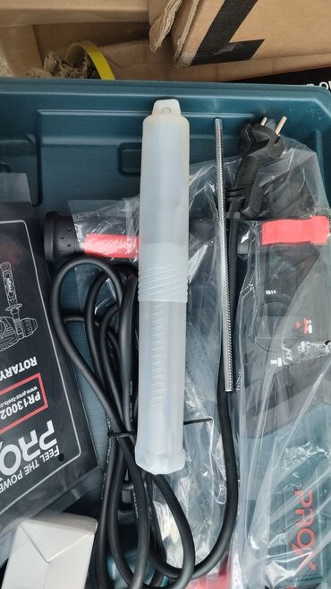 Строительные пылесосы: Пылесос Worcraft ROLF полисос 30литр мойшый без мойшый 6 месяцев — 17