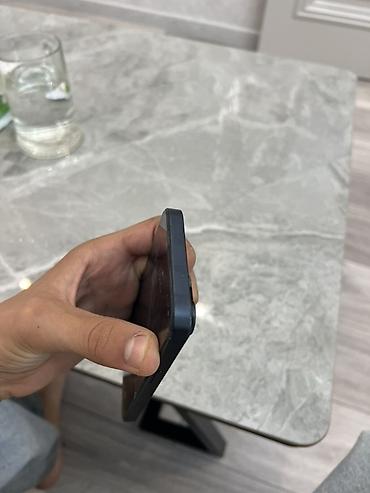 iphone 5 ekran: IPhone 13, Midnight, Face ID — 5
