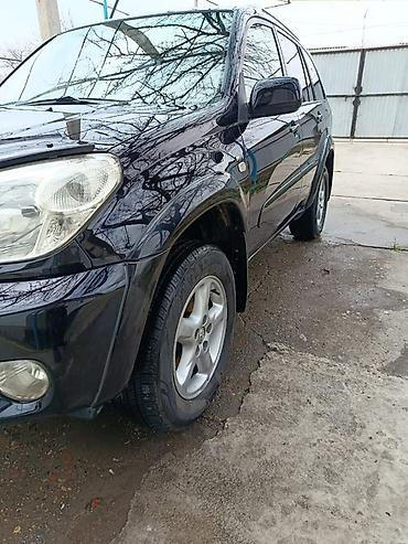 аварийная внедорожник: Toyota RAV4: 2004 г., 2 л, Автомат, Бензин, Кроссовер — 3