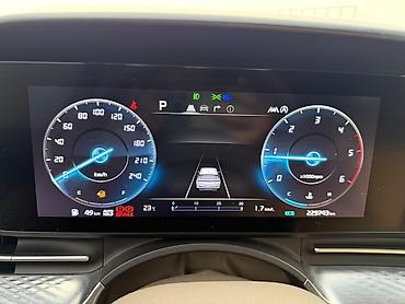Kia: Kia Carnival: 2022 г., Минивэн — 30