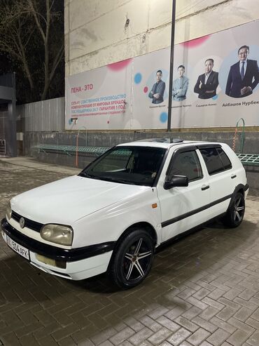 Volkswagen: Volkswagen Golf: 1993 г., 1.8 л, Механика, Бензин, Хэтчбэк