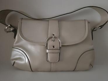 коричневый цвет: Y2K Винтажная сумочка Bellerose Soho Buckle (под Coach) Необычного — 1