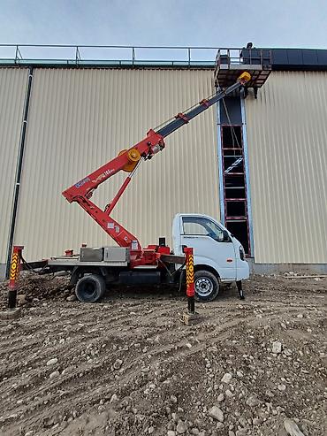 Kia: Kia BONGO: 2013 г., 2.5 л, Механика, Дизель, Внедорожник — 5