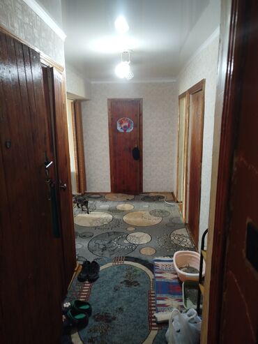 1 комнатная квартира бишкек снять долгосрочно: 3 комнаты, 70 м², 1 этаж