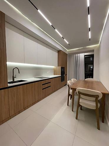 Продажа квартир: 3 комнаты, 158 м², 3 этаж — 8