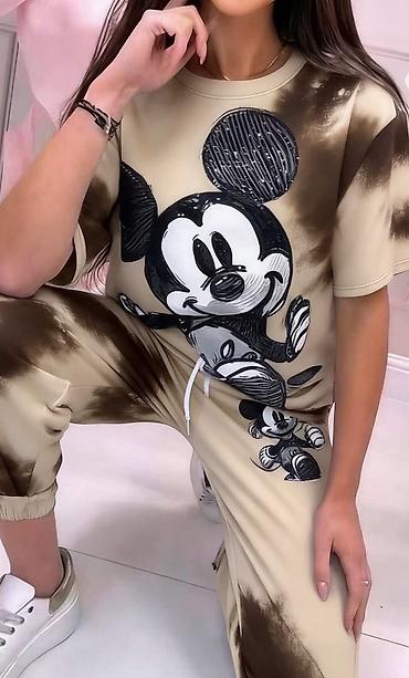 Kompleti: 💫New collection💫

⚜️Univerzalna velicina
⚜️Cena 3400 din — 2