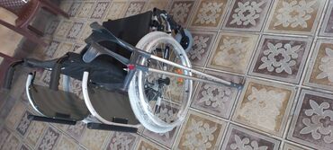 İnqalyatorlar, nebulizerlər: Əlil arabası satılır. Yenidir işlənməyib. Üzərində 2 ədəd ÇƏLİK