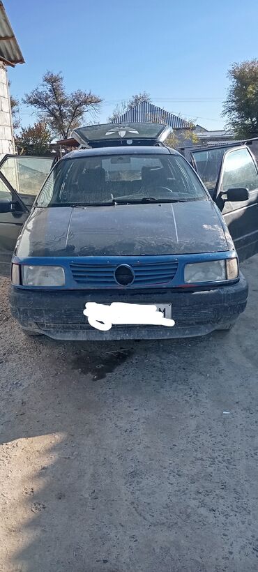 шторки на машину: Volkswagen Passat: 1989 г., 1.8 л, Механика, Бензин, Седан