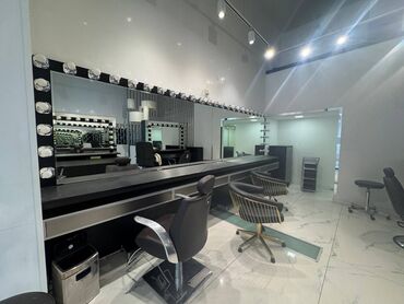 Sifarişlə ofis kresloları: Yuxarıda göstərilən bütün mebellərin ümumi qiyməti 1800 AZN təşkil — 6