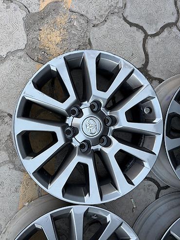 Диски: Литые Диски R 18 Toyota, Комплект, отверстий - 6, Б/у — 4