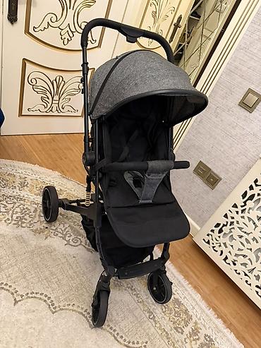 quatro mini uşaq arabaları: Uşaq arabası – yüngül və funksional model - Rəng: qara/boz (melanj — 2