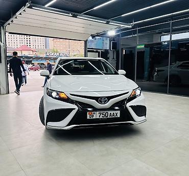 toyota hilander: Toyota Camry: 2023 г., 2.5 л, Автомат, Гибрид, Седан — 2