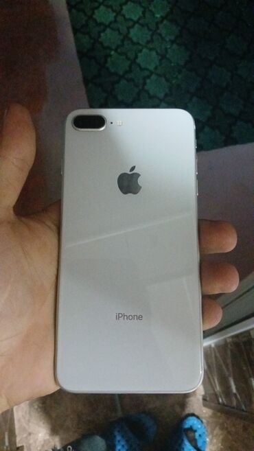 iphone 8 pilus: IPhone 8 Plus, 64 GB, Ağ, Barmaq izi, Face ID