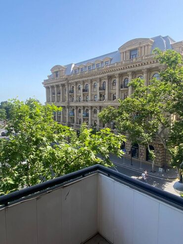 Uzunmüddətli kirayə mənzillər: Səbail Rayonu Tarqovu Bulvar Xalça Muzeyinin Qarşısı Zərifə Əliyeva — 21