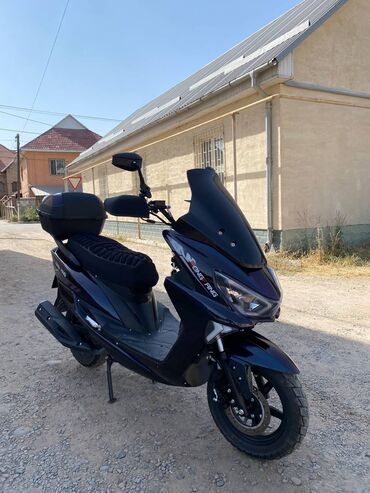 где можно купить мотоцикл: Макси скутер Yamaha, 150 куб. см, Бензин, Новый