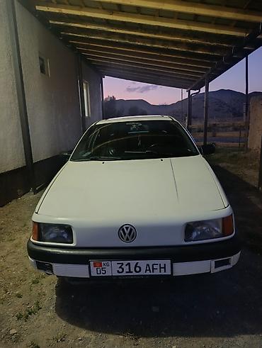 Volkswagen: Volkswagen Passat: 1991 г., Седан — 3