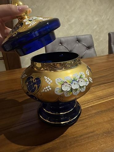 Ev və bağ: Qapaqlı bəzəkli şüşə qab - Material: qalın kobalt-mavi şüşə - Üslub — 6