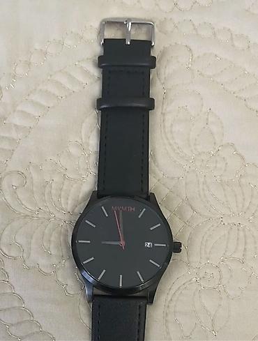 casio edifice saat: MVMT uniseks qol saatı - Minimalist dizayn: mat qara siferblat — 1